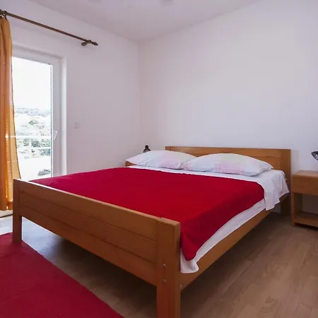 Mile Apartment