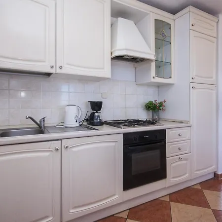 Mile Apartment